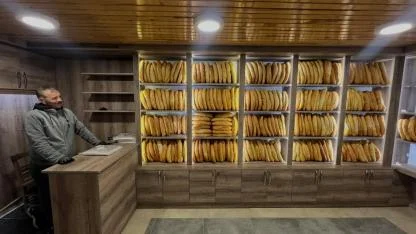 Pozantı'da Halk Ekmeğe Yoğun İlgi