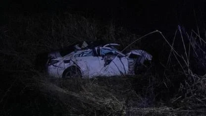 Refüje Çarpıp Dere Yatağına Düştü:1 Ölü