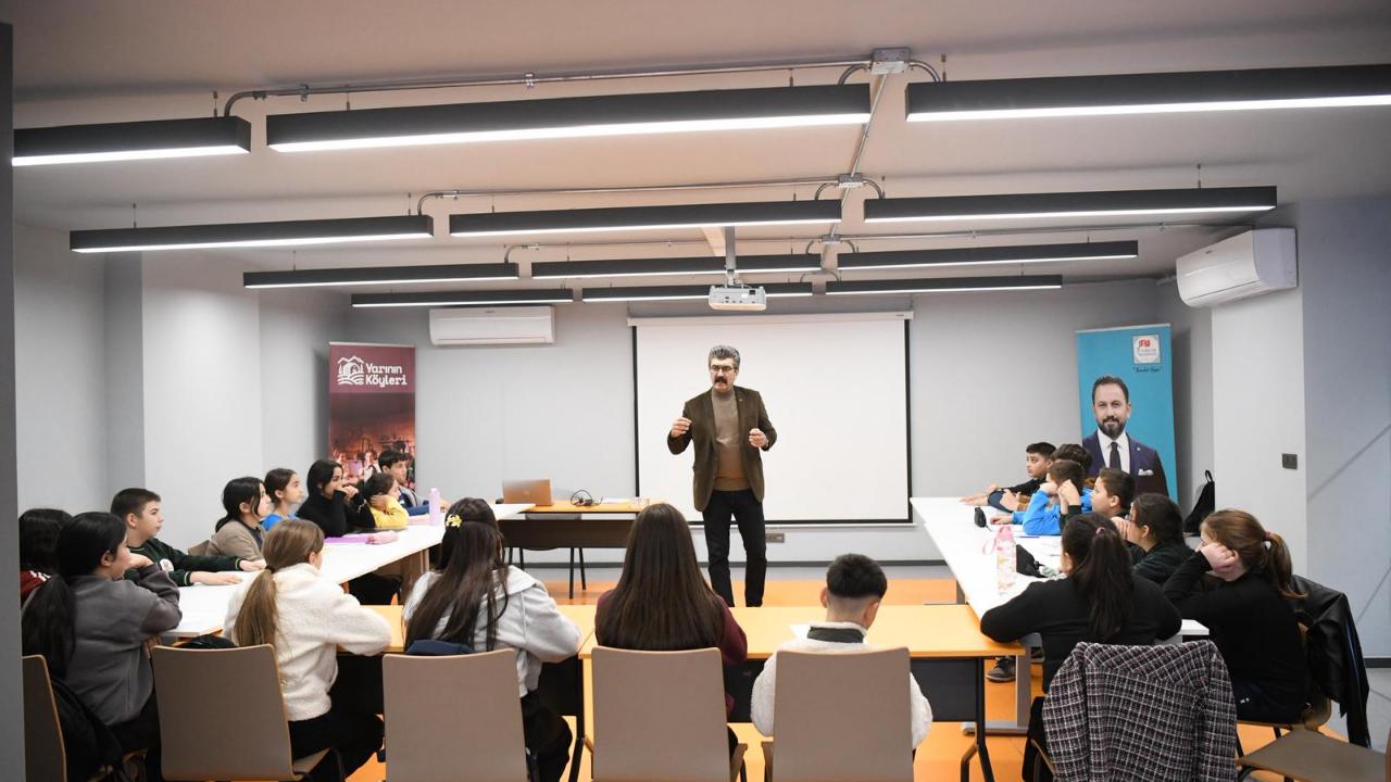 Sarıçam'da Eğitime Güçlü Destek