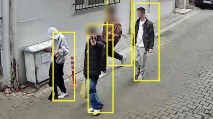 Silah Sanıldı, Oyuncak Tabanca Çıktı