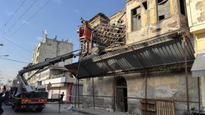 Tarihi Binanın Çatısı Kısmen Çöktü