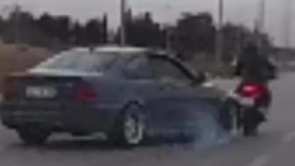 Trafikte Drift Dehşeti:Motosikletli Son Anda Kurtuldu