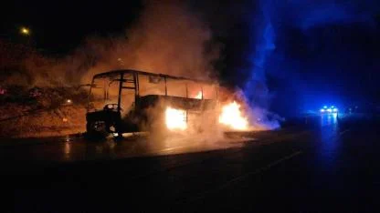 Yolcu Otobüsü Alev Alev Yandı