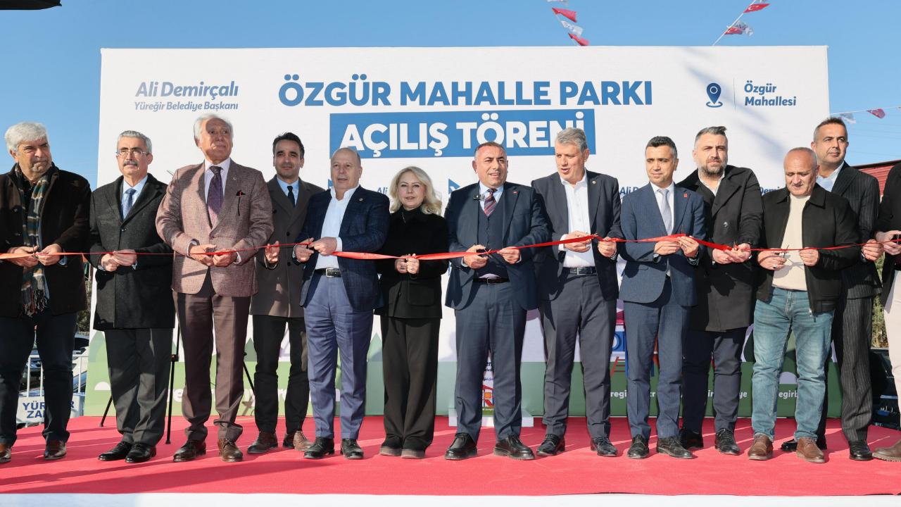 Yüreğir Belediyesi Özgür Mahalle Parkı Törenle Açıldı