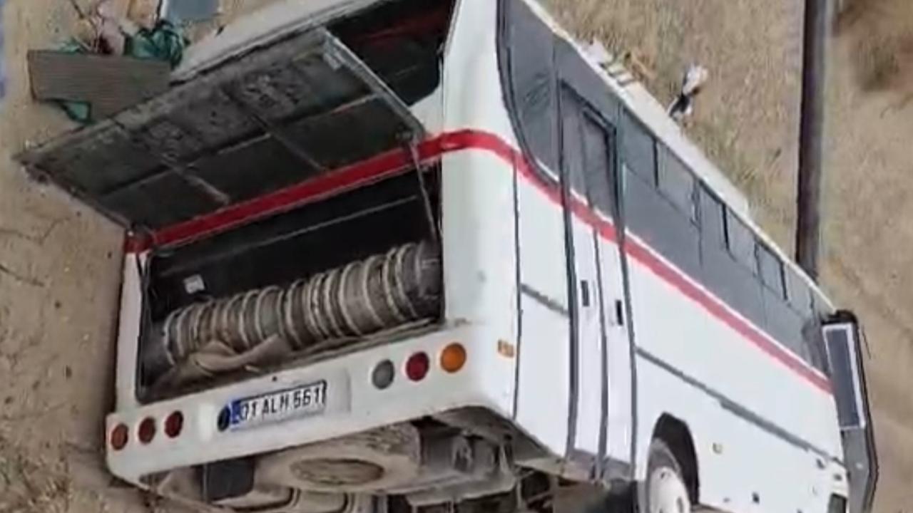 Adana'da Trafik Kazası: 1'i Ağır 7 Tarım İşçisi Yaralandı