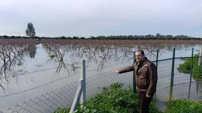 Aşırı Yağışlar Tarım Arazilerini Sular Altında Bıraktı