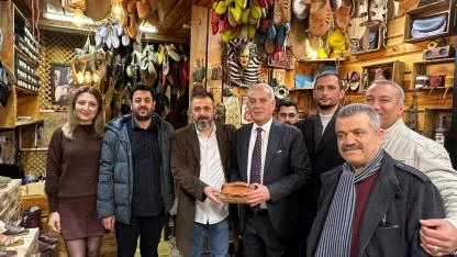 Başkan Kanlı Büyüksaat Çarşısı’nda