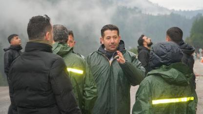 Başkan Özen'den Heyelan Uyarısı:"Zorunlu Olmadıkça Yola Çıkmayın"