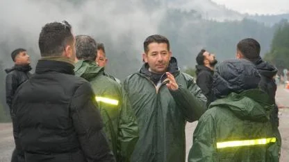 Başkan Özen'den Heyelan Uyarısı:"Zorunlu Olmadıkça Yola Çıkmayın"