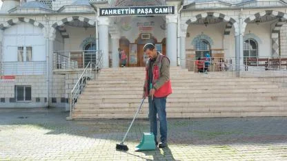 Ceyhan Belediyesi’nden Temizlik Seferberliği