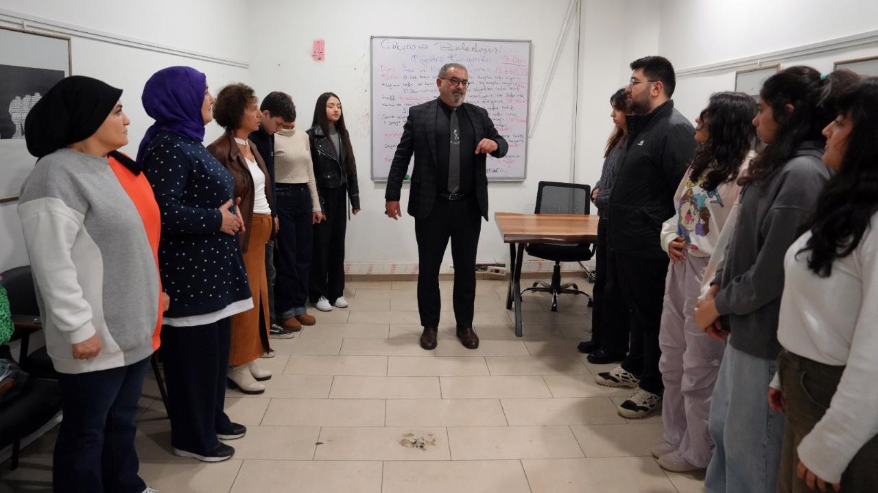 Çukurova’da Tiyatro Kursuna Yoğun İlgi