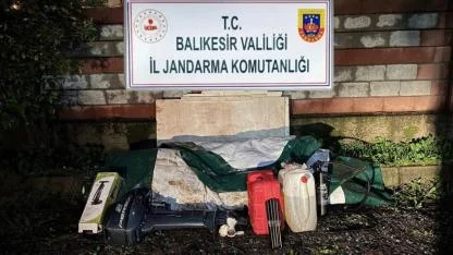 Düzensiz Göçmenler Zeytinlik Alanda Yakalandı