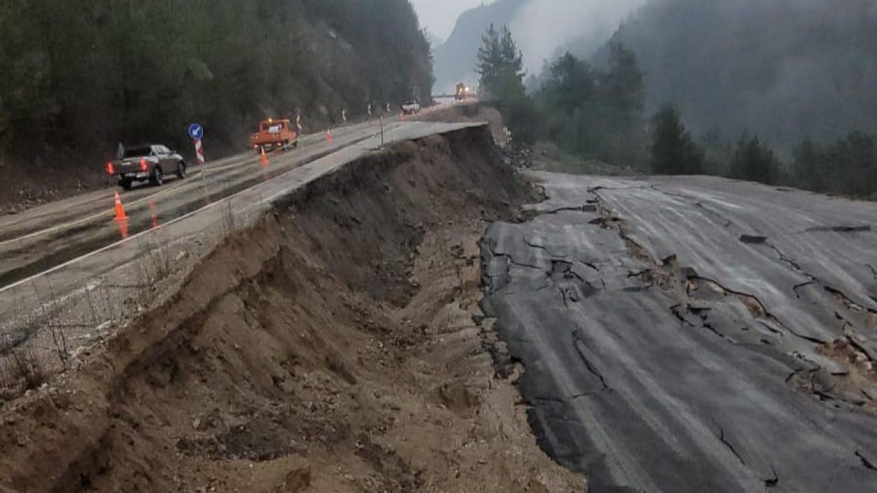 Feke’de Helikopter Pistinde Heyelan