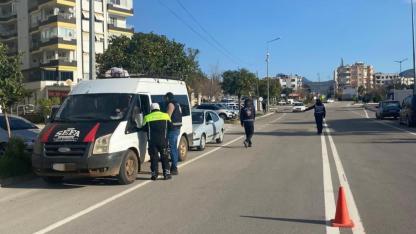 Kozan'da ''Güven'' Uygulaması:3 Firari Yakalandı