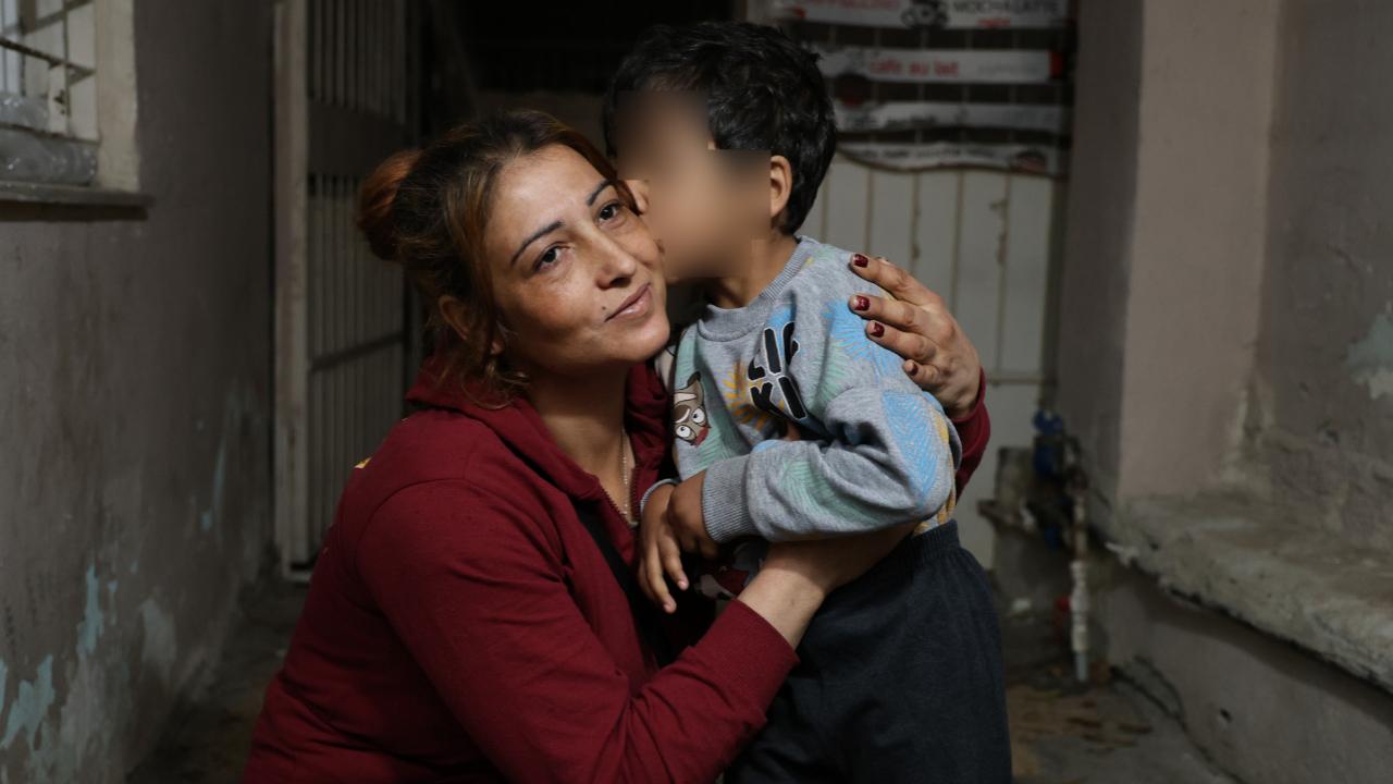 Otogarda Söyledikleriyle Yürekleri Dağlamıştı:Evlerine Kavuştular