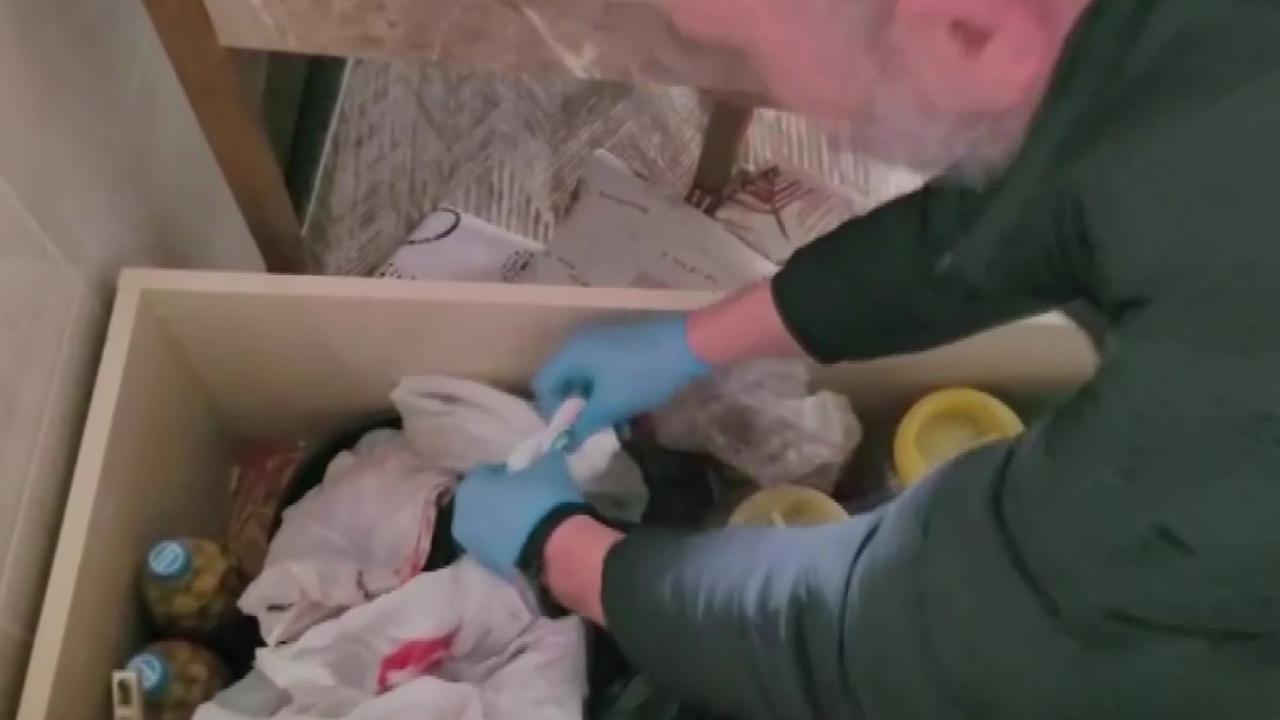 Sandıktan Zehir Çıktı!