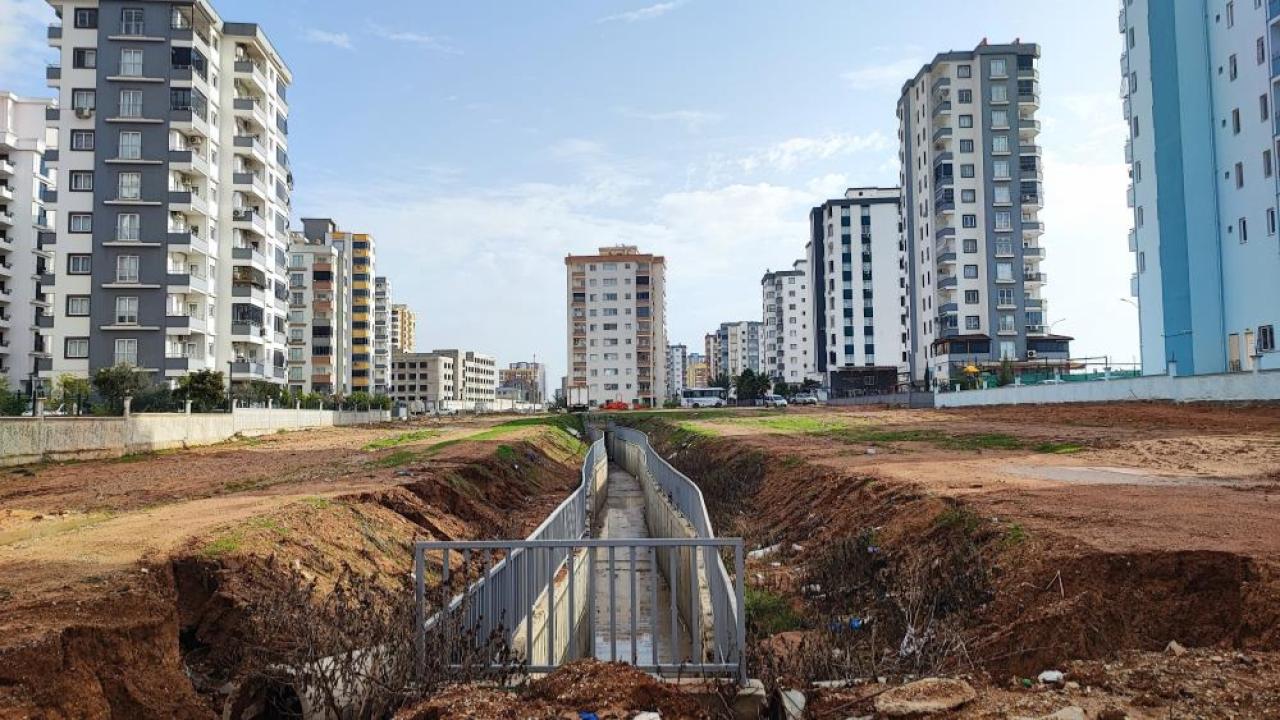 Sarıçam’da Dere Yataklarına Yapılaşma Felakete Yol Açtı