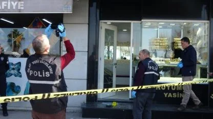 Silahlı Kuyumcu Soygunu!