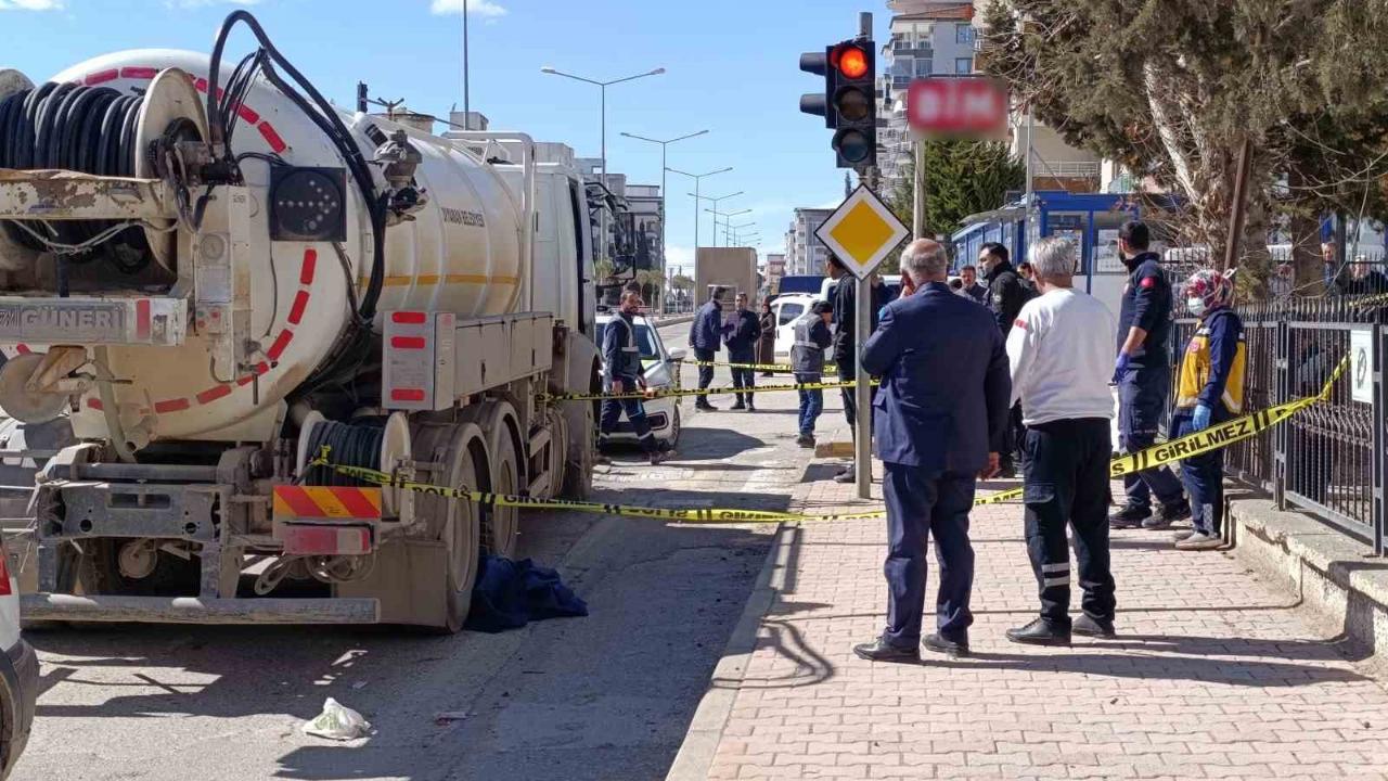 Tanker Altında Feci Ölüm