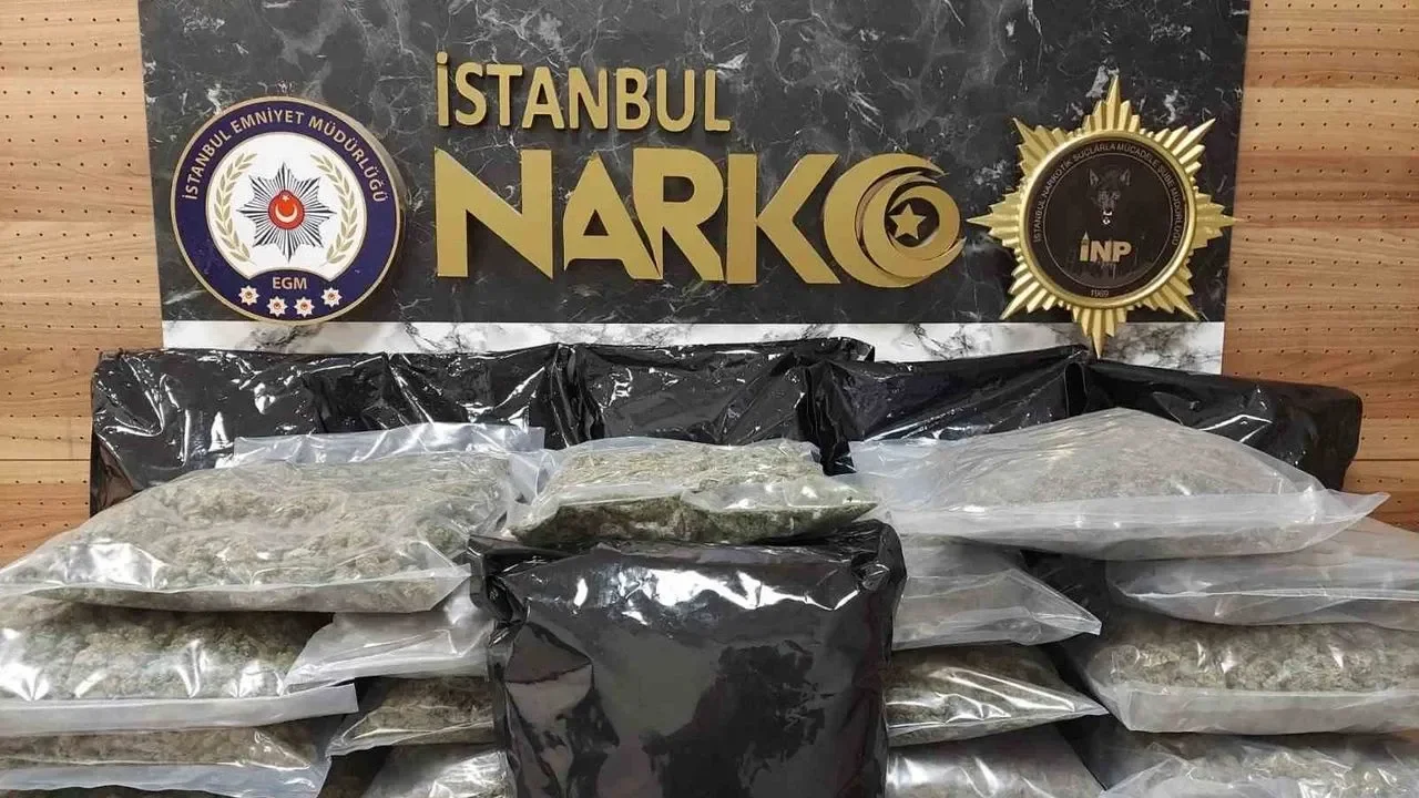 Uyuşturucu Operasyonu:22 Kilogram Skunk Ele Geçirildi