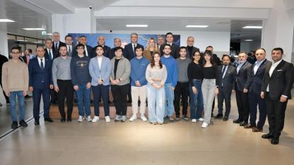 Vali Yavuz Öğrencilerle İftarda Bir Araya Geldi