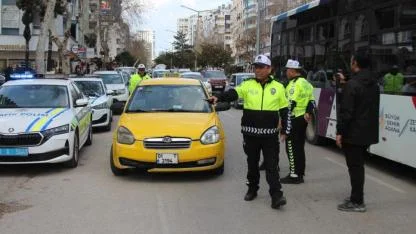 Yayaya Yol Vermeyen Yandı