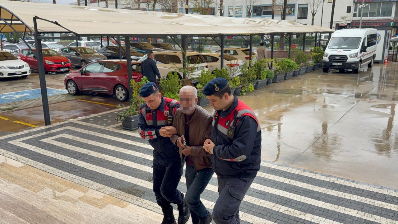 Yol Kenarında Ölü Bulunmuştu:Kocası ve Oğlu Tutuklandı