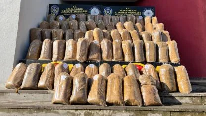 Adana'da Kaçakçılık Operasyonu:1 Ton Tütün Ele Geçirildi