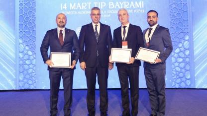 Adanalı Sağlıkçılara "Yılın Hekimi" ve "Yılın Sağlık Çalışanı" Ödülü