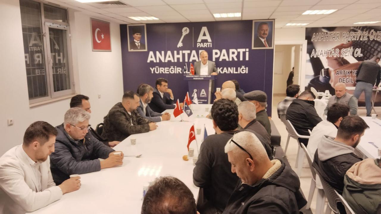 Anahtar Parti Yüreğir’de Teşkilat İftarı