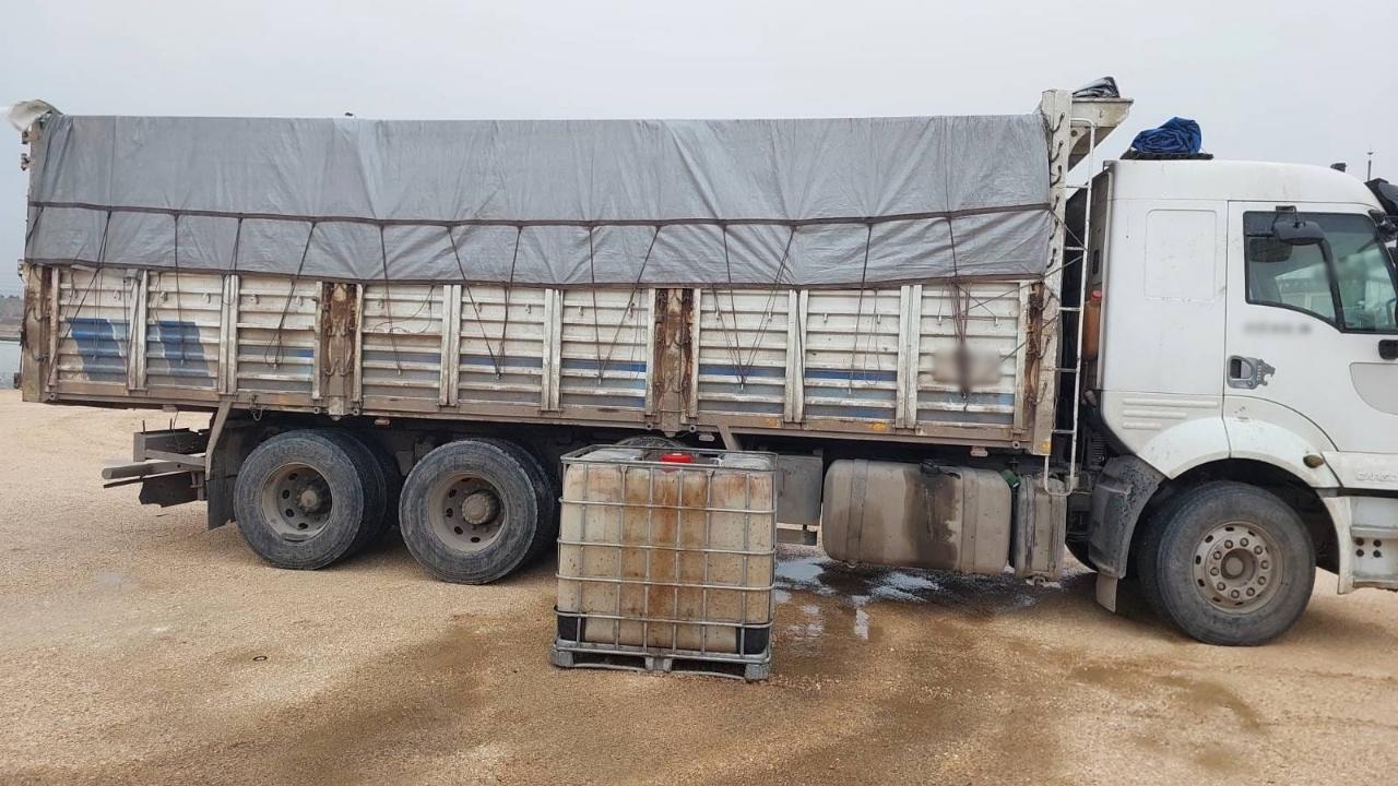 Bin 980 Litre Kaçak Akaryakıt Ele Geçirildi