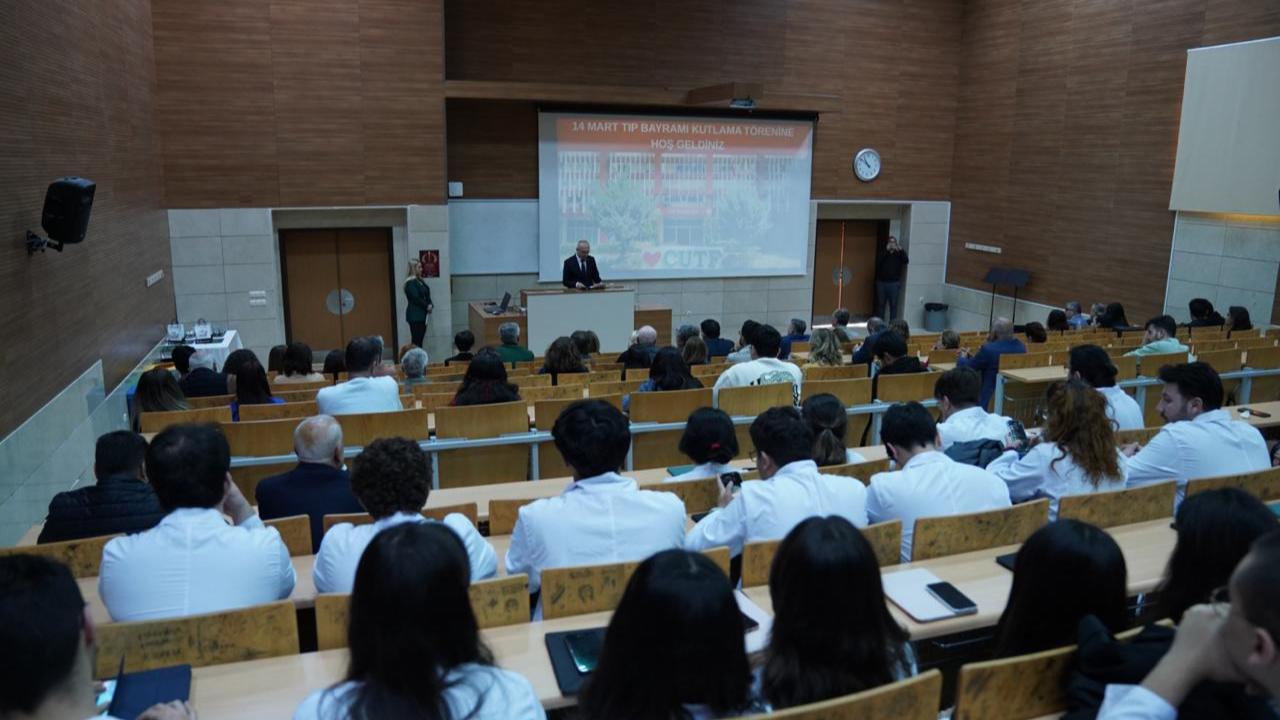ÇÜ Tıp Fakültesi'nde ''14 Mart Tıp Bayramı'' Kutlandı