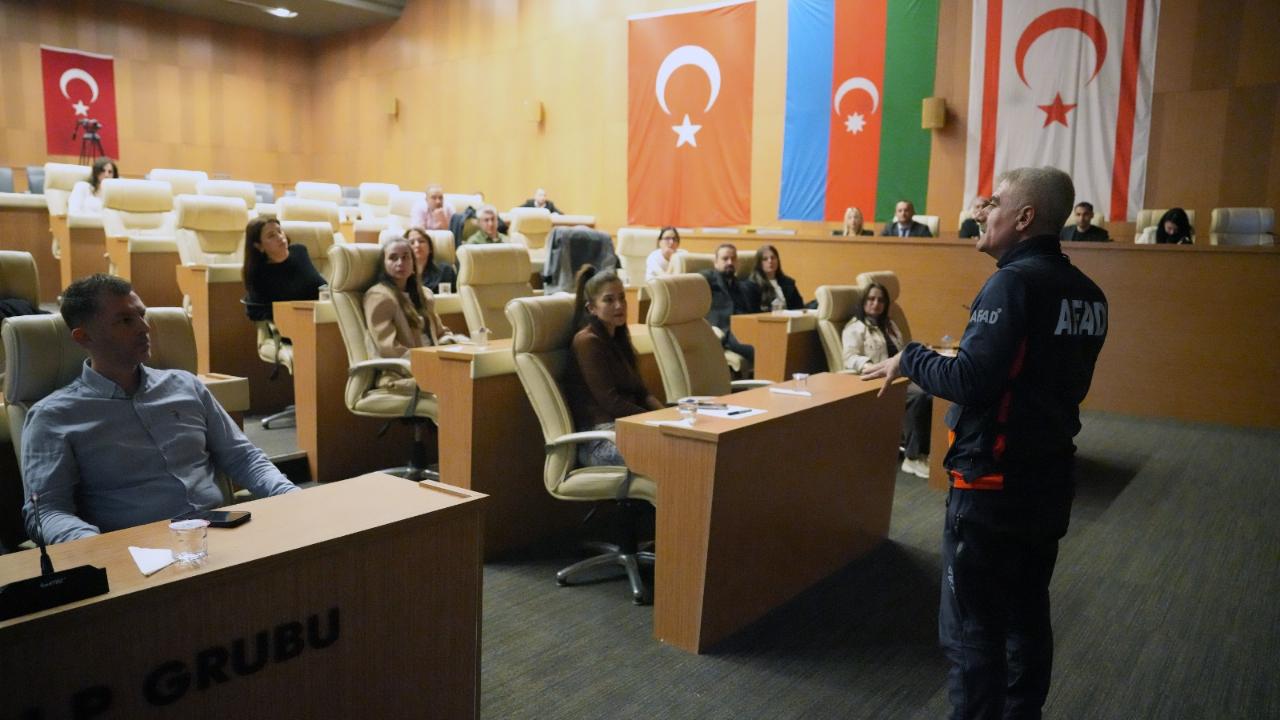 Çukurova Belediyesi'nden AFAD Eğitim Semineri
