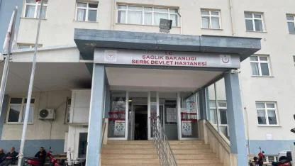 Hasta Yakınları Doktor ve Hemşireye Saldırdı