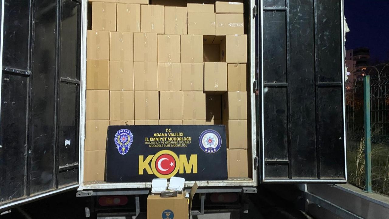 Kartonların İçinden Kaçak Servet Çıktı!