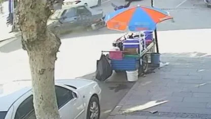 Kavşakta Feci Kaza:Sürücü Yaralı