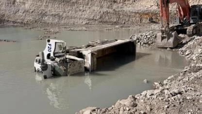 Hafriyat Kamyonu Devrildi:1 Ölü