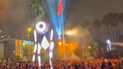 "Sahne Kimin, Gölge Kimin?"