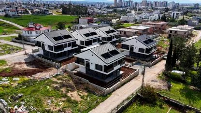 Sarıçam ve Çukurova’da Dikkat Çeken Yapılaşma:Villakondu