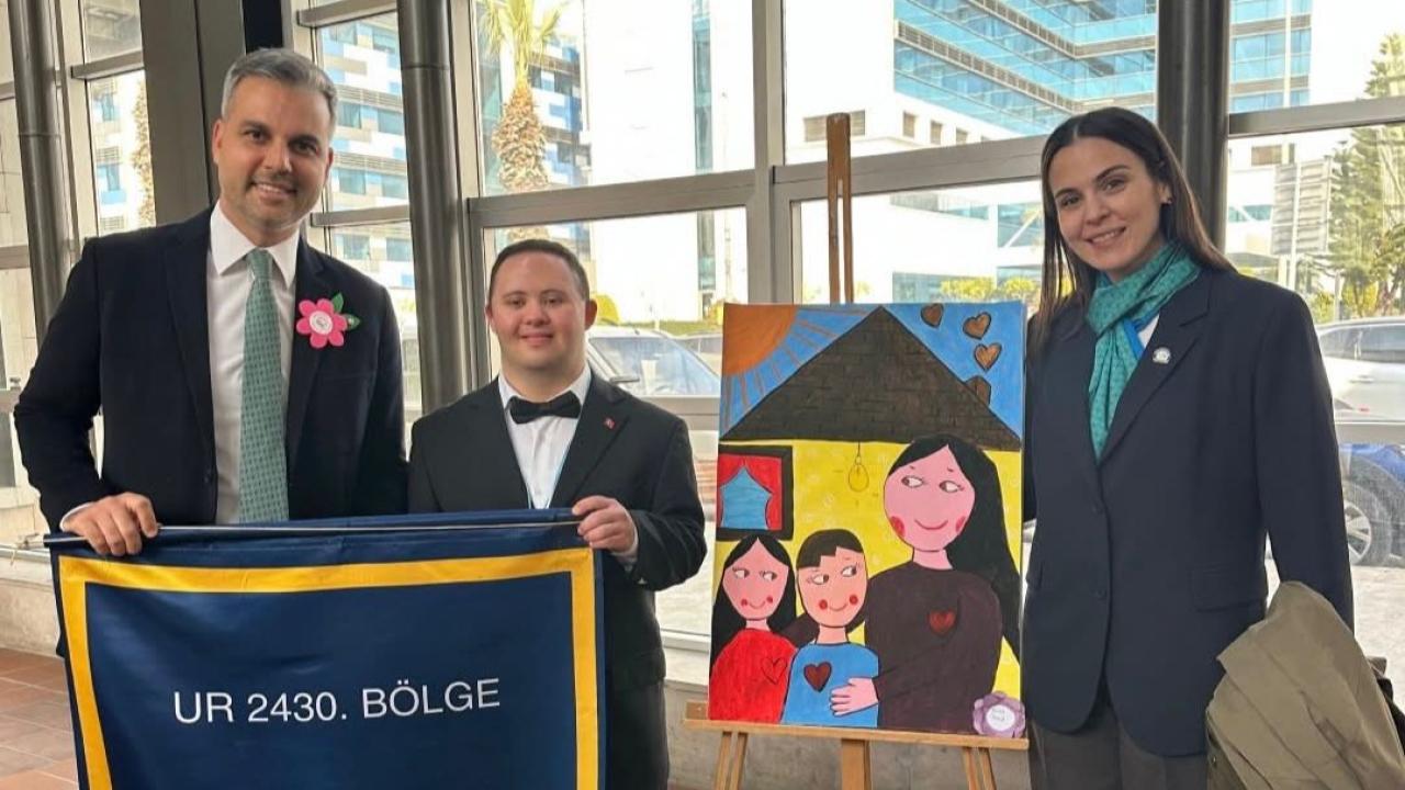 Seyhan Rotary Özel Çocuklar Sergisinde