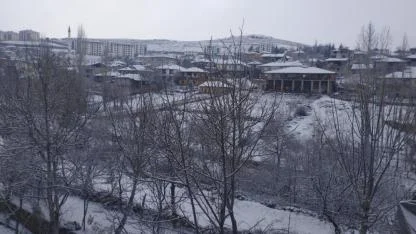 Tufanbeyli Beyaza Büründü