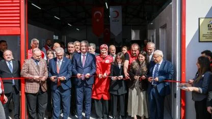 Türk Kızılay Adana'da Aşevi Açtı