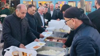 Yumurtalık’ta İftarda Dayanışma Sofrası