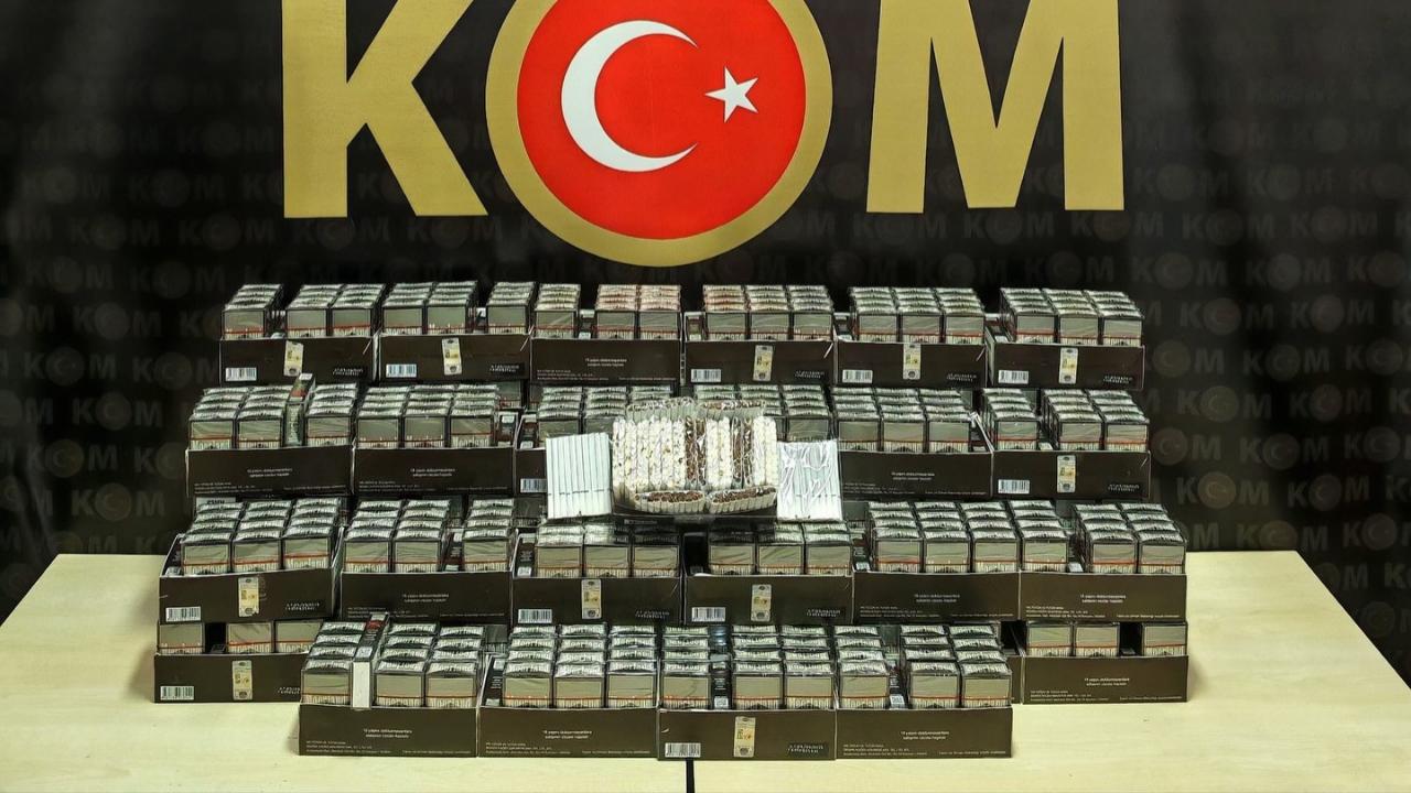 15 Bin Kaçak Makaron Ele Geçirildi:2 Gözaltı