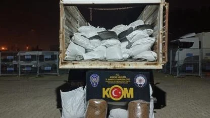 Adana Polisi Kaçakçığa Geçit Vermedi!