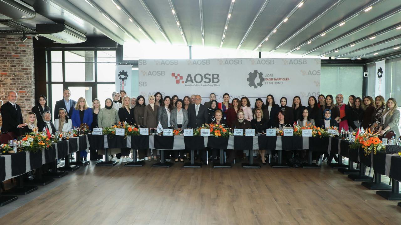 AOSB’de İş Dünyasında Kadın Liderliğinin Dönüşümü Konuşuldu