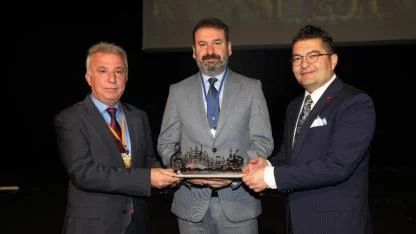 ÇÜ'de Birinci Özel Yetenekli Çocuk Sanat Kongresi Başladı