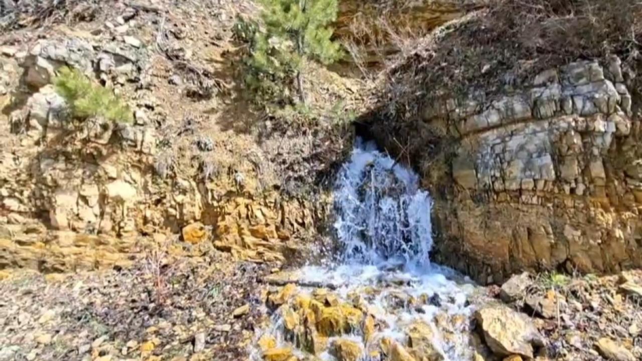 Depremde Kurumuştu:3 Yıl Sonra Yeniden Çağladı