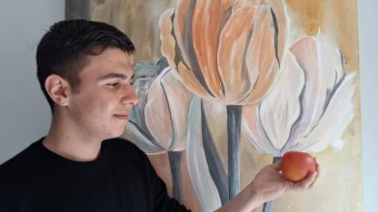 Kırmızı Elmayla Gelen Başarı