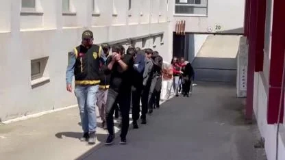 Masaj Salonu Görünümlü Fuhuş Ağı Çökertildi:9 Tutuklama